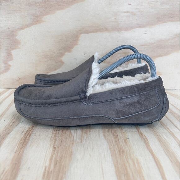 UGG Australia - Thurston Ascot - Moccasin Slipper - Gray - Men\'s - 7 - S/N 5775 main image 6